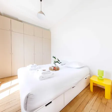Charming Near Place D'italie - 1bdr 2p דירה